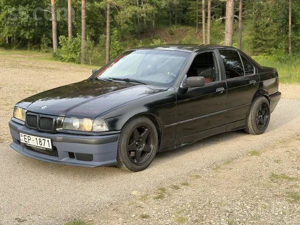 BMW 325