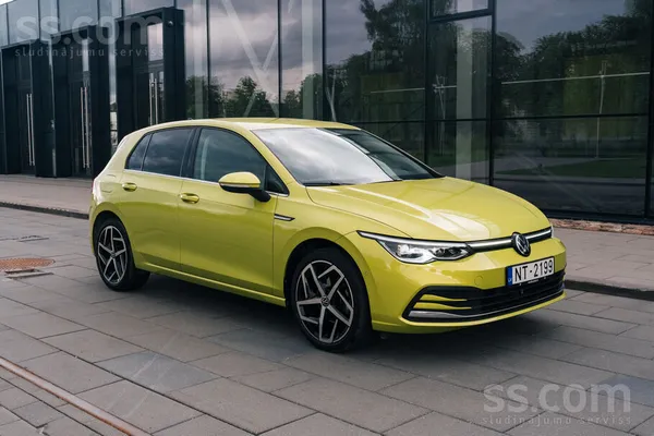 Jauns, svaigs, spīdīgs un smaržīgs Golf 8 (2024, 1.5 Etsi, automāts) pomelo