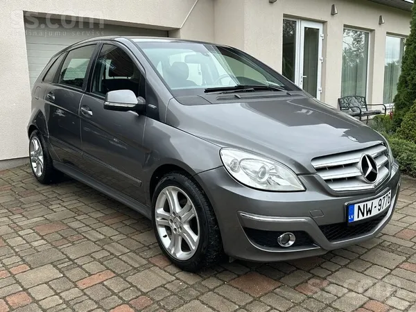 Mercedes Mercedes B160 blueefficiency, benzīna dzinējs, 5 ā