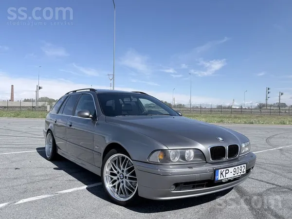 BMW 525