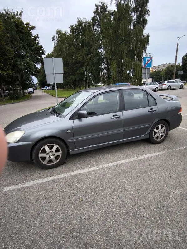 Mitsubishi Lancer
