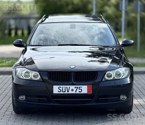 BMW 330