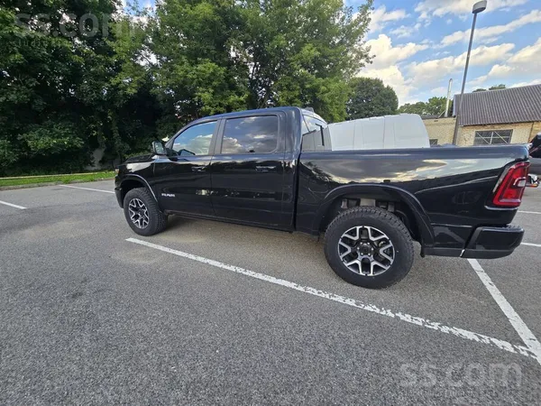 Dodge Dodge Ram Laramie 3.0 benzīns, 313 Kw (426 Hp) lie