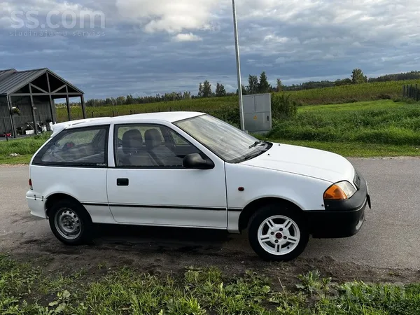 Suzuki Pārdodu 2002. Gada Suzuki swift, gāzes iekārta paš