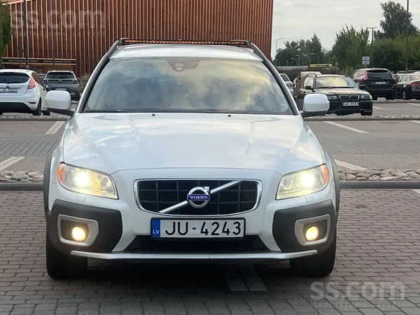 Volvo Pārdodu 2012. gada Volvo Xc70 ar 2.4 D5 dīzeļdzinē