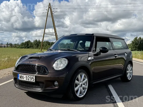 Pārdodu Mini Cooper, Clubman S
1, 6 Turbo (128Kw)
6 ātrumu manuālā kārba