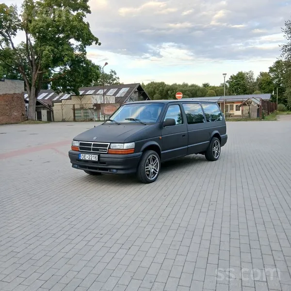 Chrysler Jauna Ta, Grand Voyager ar 2.5td zobratu dzinēju, 
