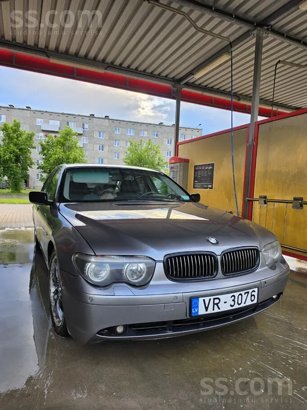 BMW 730