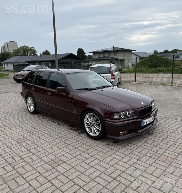 BMW 325