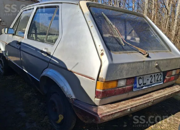Volkswagen Pardod mk1, kadu laiku stāv, bus roka sur tur japi