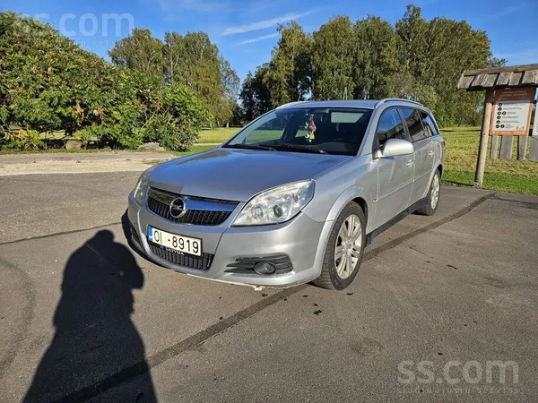 Opel Pārdodu Opel vectra 1.9 cdti 110kw jaudīgo motoru.