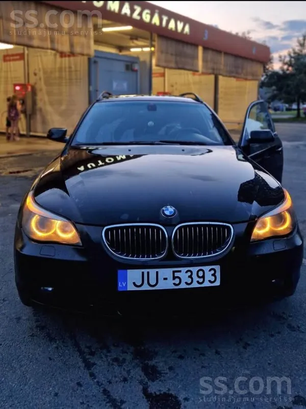 BMW 530