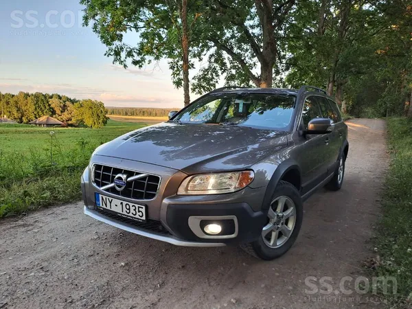 Volvo Pārdodu volvo xc70. Labais volvo 5cilindru motors 