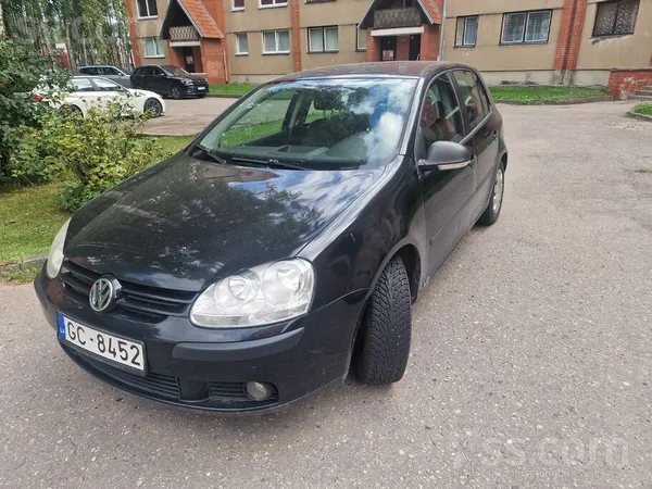 Volkswagen Pārdod WV Golf 5. pirkts jauns Latvijā. Ekspluatēt