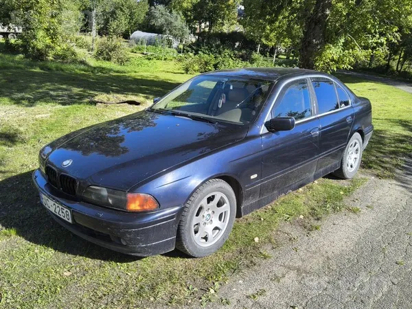 BMW Skate tikko beigusies. 2, 5 dīzeliss , manuālis. A