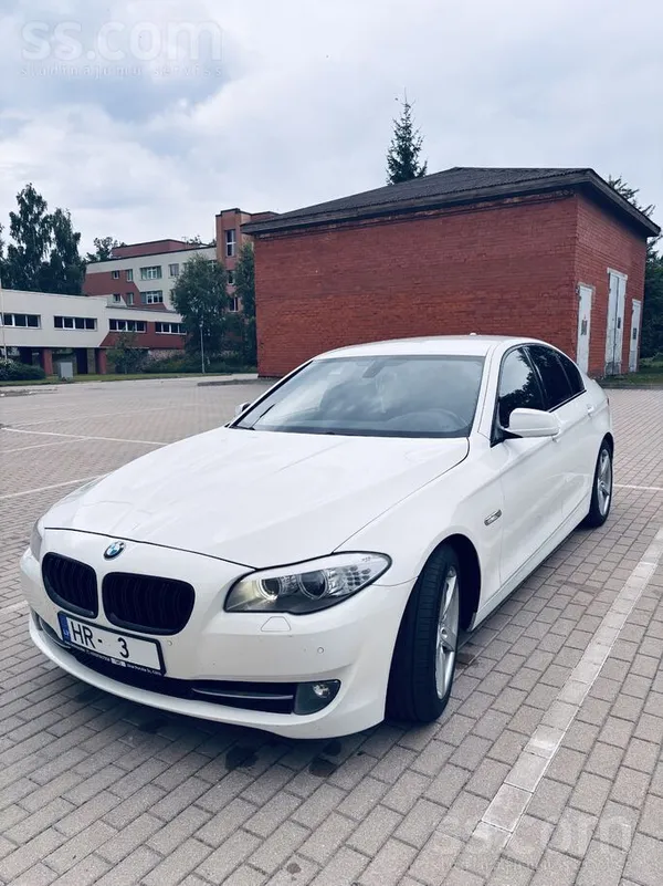 BMW 525