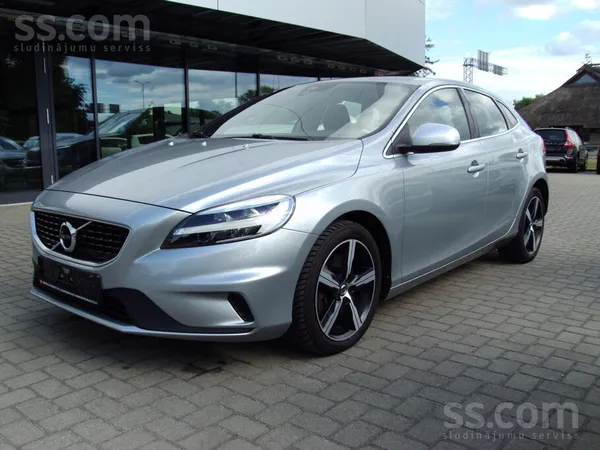 Volvo V40 - 1