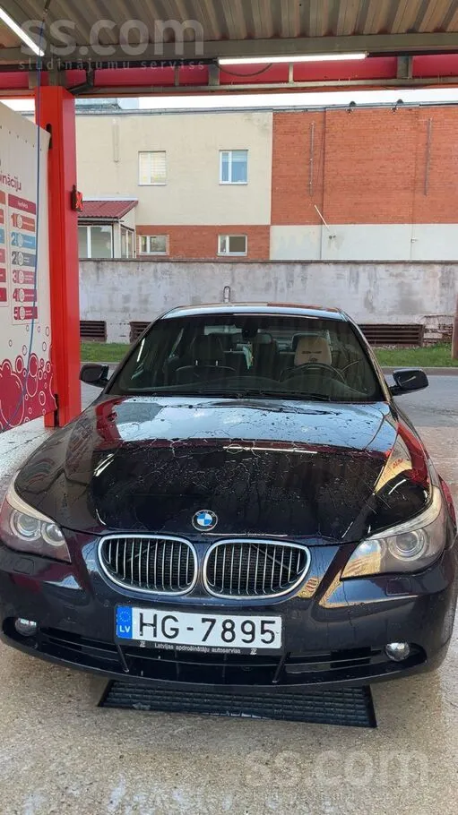 BMW 530