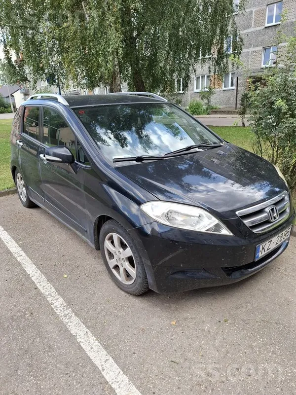 Honda FR-V
