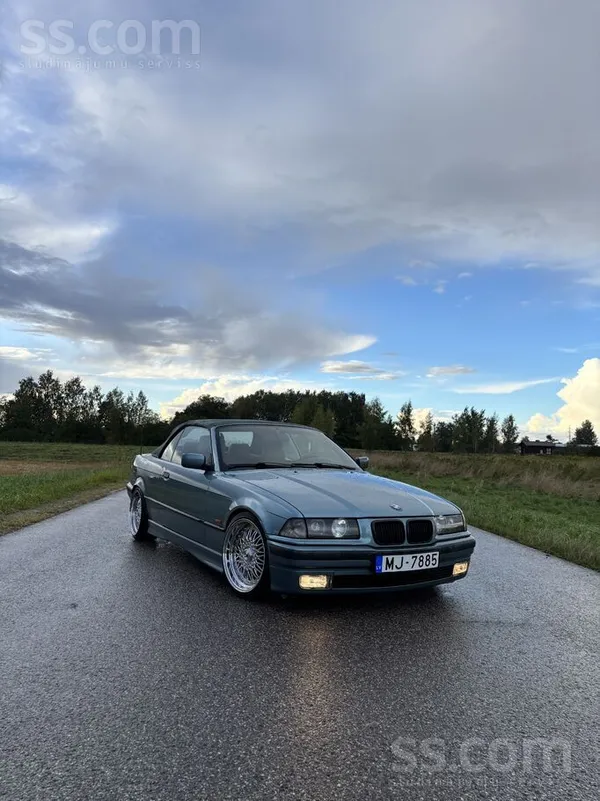 Pardodu Bmw 323 cabrio, automats, parbuvets anglis. Ir defekti ko pašam nav