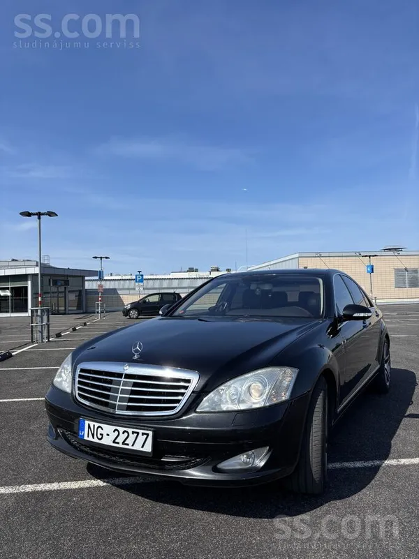 Mercedes Pārdod Mercedes Benz S320. Dodu līdz ziemas riepas