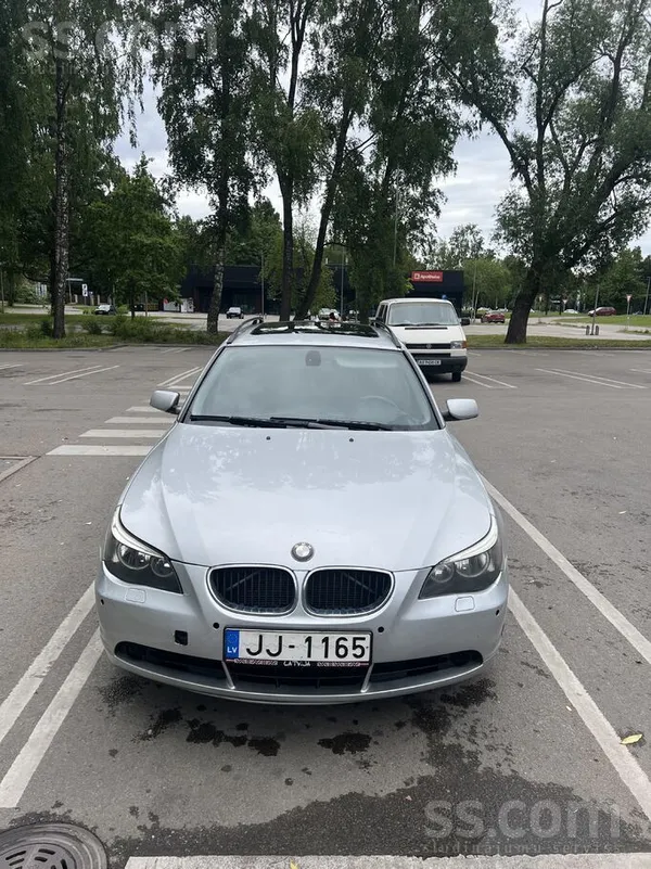 BMW 525