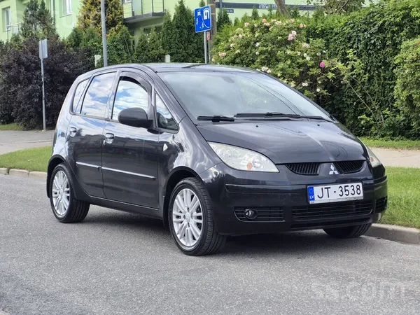 Mitsubishi Pārdodu Mitsubishi Colt 2011.gada ar jaunu tehnisk