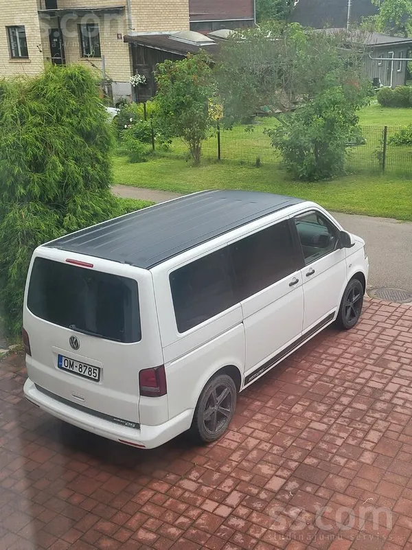 Volkswagen Multivan - 1
