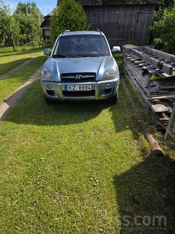 Hyundai Tehniskais stàvoklis atbilst izlaiduma gadam. Ir z