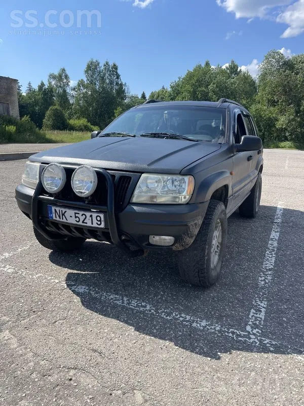 Jeep Pārdodu auto intresē zvaniet.