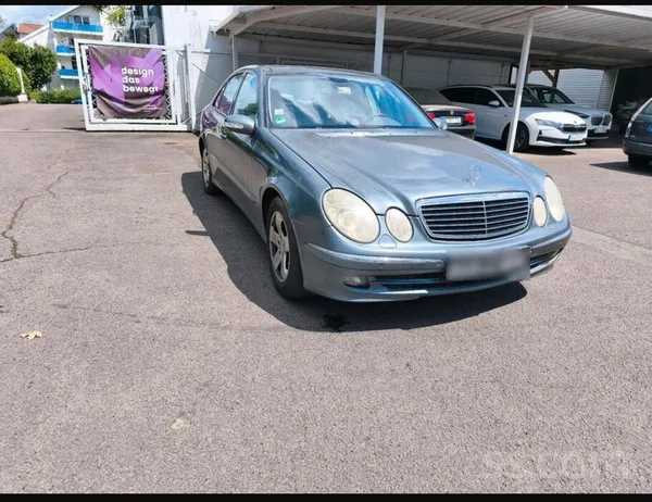 Mercedes E270