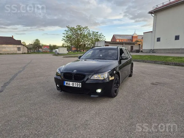 BMW Продаётся бмв е61 2.5Д, 