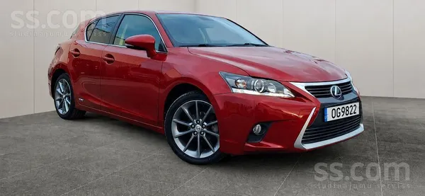 Lexus Pārdod Lexus Ct200H ar oriģinālu 85128Km nobraukum