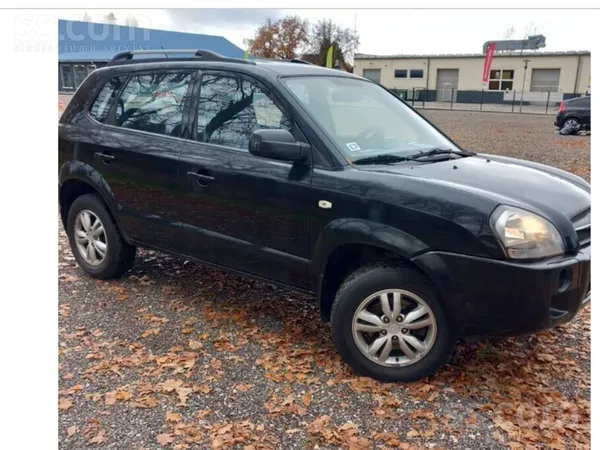 Hyundai Tucson - 1
