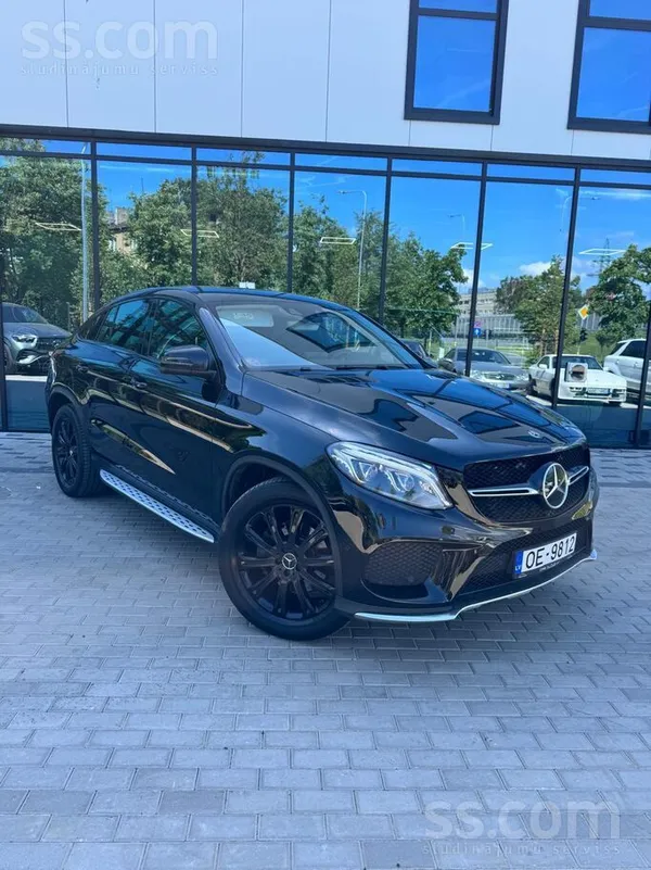 Mercedes GLE 350 2015, 3.0D dīzelis, Automāts, Kupeja, Melns — Latvijā