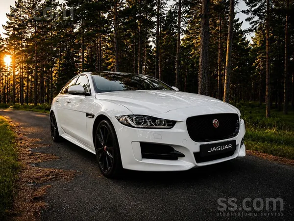 Jaguar XE
