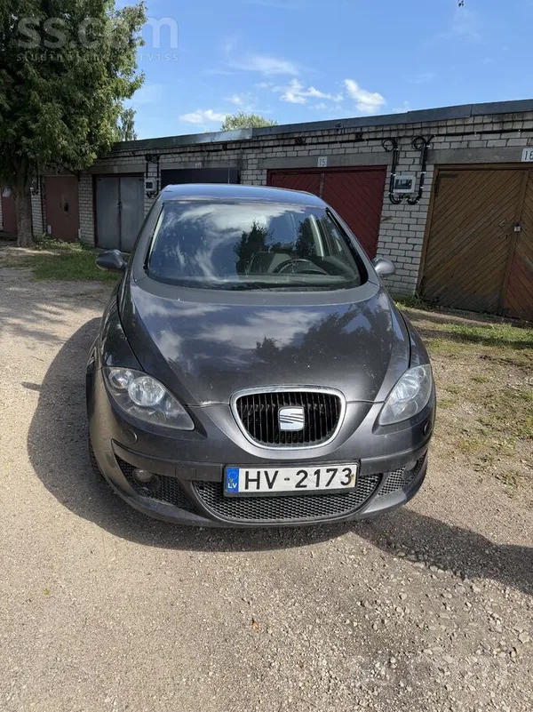 Pardodu auto sakarā ar laika trūkumu to remontēt. Ja kādam ir vēlēšanās iegu