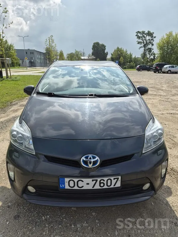 Toyota Tiek pārdots Tovota Prius 1.8 hybrid. Automāts. Hi