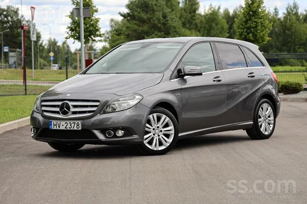 Mercedes B180