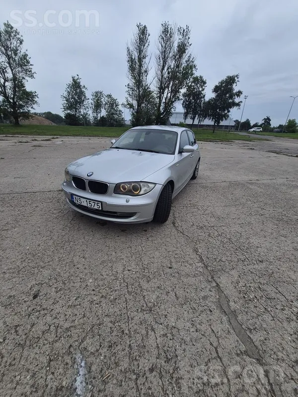 BMW 120