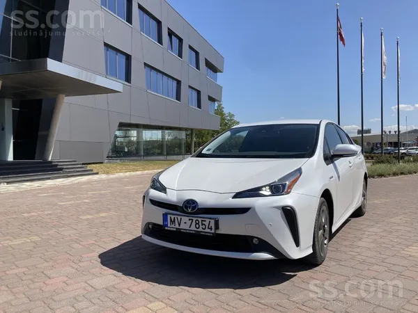 Toyota Продаётся Toyota Prius, 2021 года выпуска. 