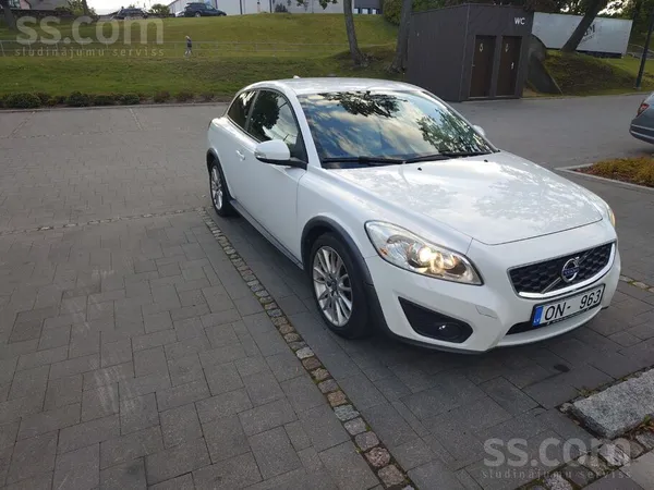 Volvo No Beļģijas, ļoti mazs degvielas patēriņš, mazs no
