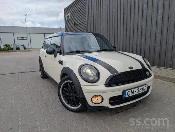 MINI Clubman