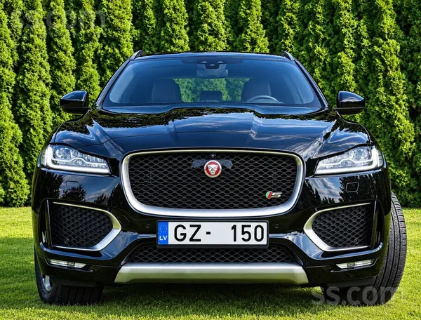 Jaguar Pārdodu Jaguar F-Pace S.