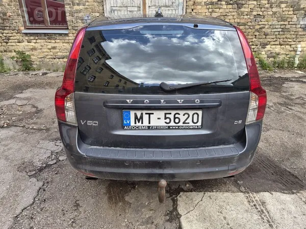Volvo V50