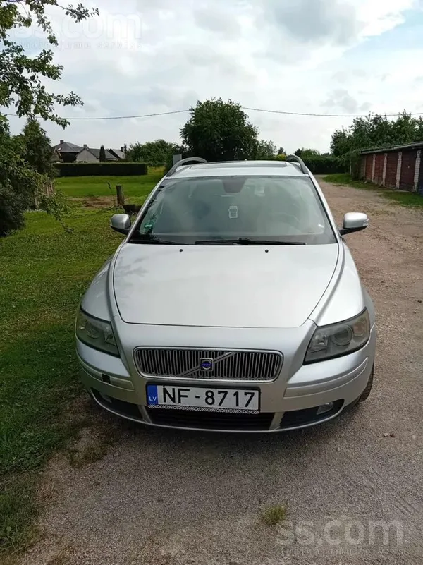 Volvo V50