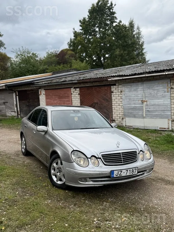 Mercedes Mercedes E270 2002.G / 2.7 dīzelis - automāts.