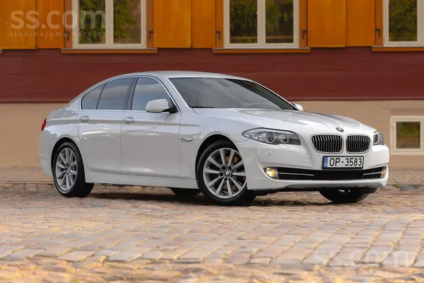 BMW 525