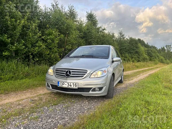 Mercedes B180
