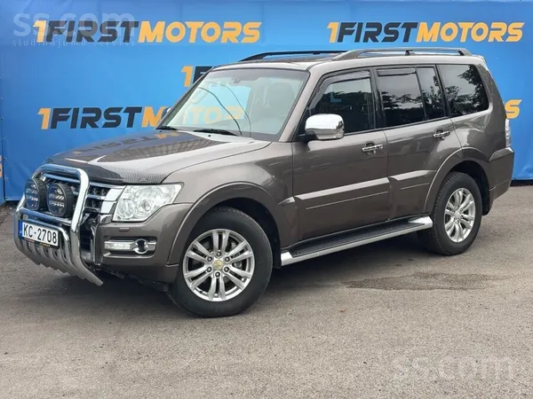 Mitsubishi Pajero - 1